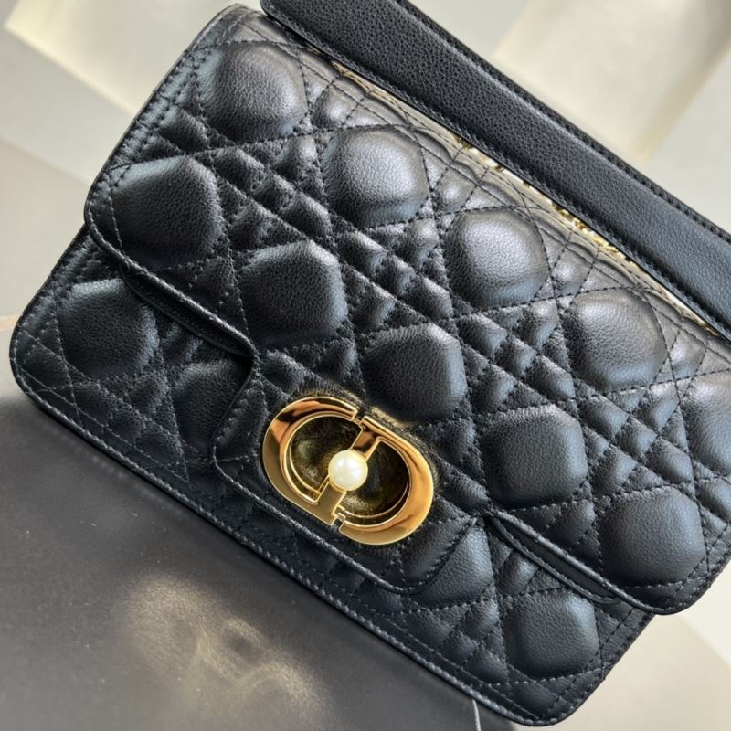 chr1st1an D10r montaigne bags